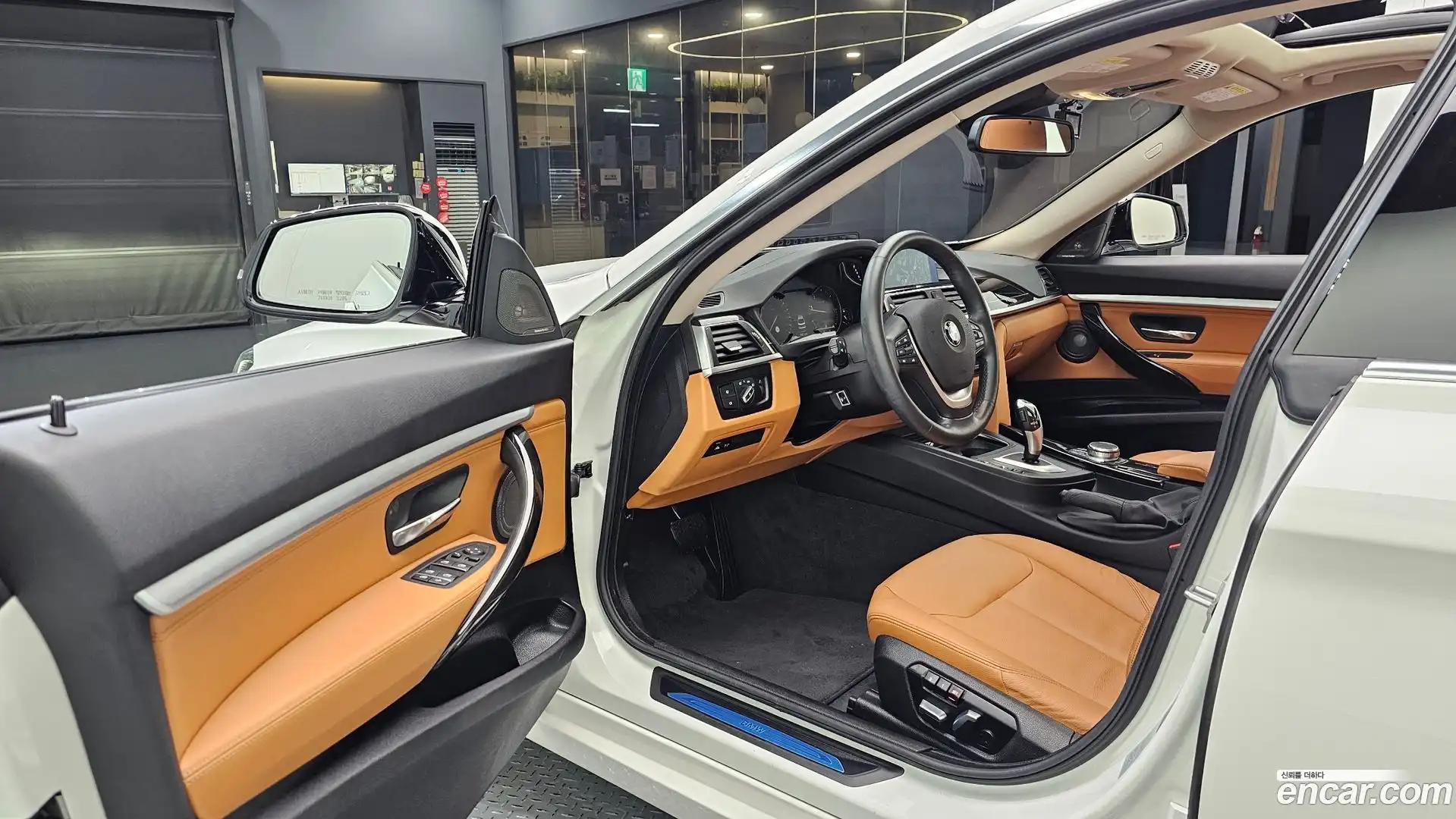 Gran Turismo BMW 2020.4-INNER-010
