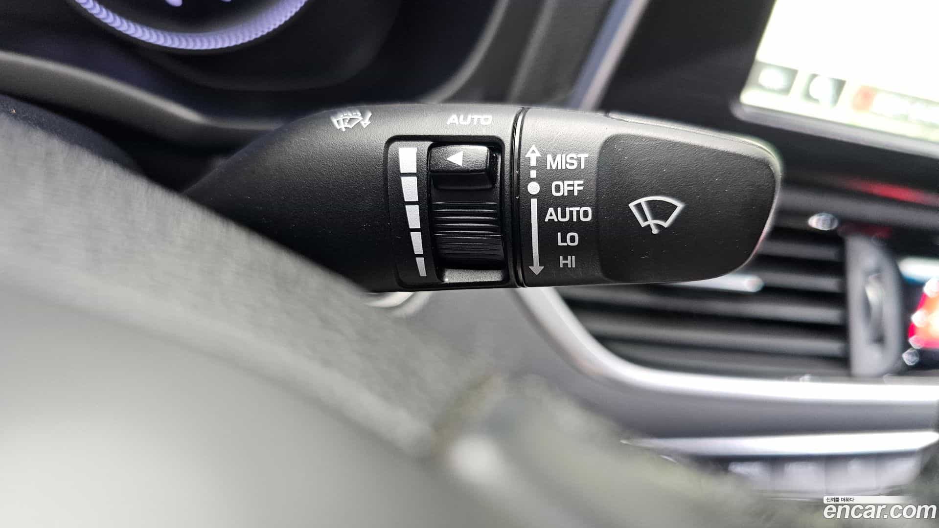 Grandeur Hyundai 2017.1-OPTION-022