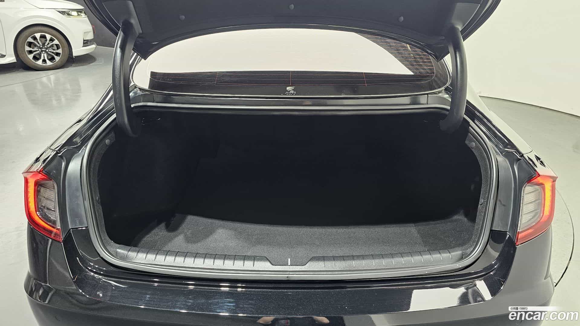 Sonata Hyundai 2019.3-OPTION-024