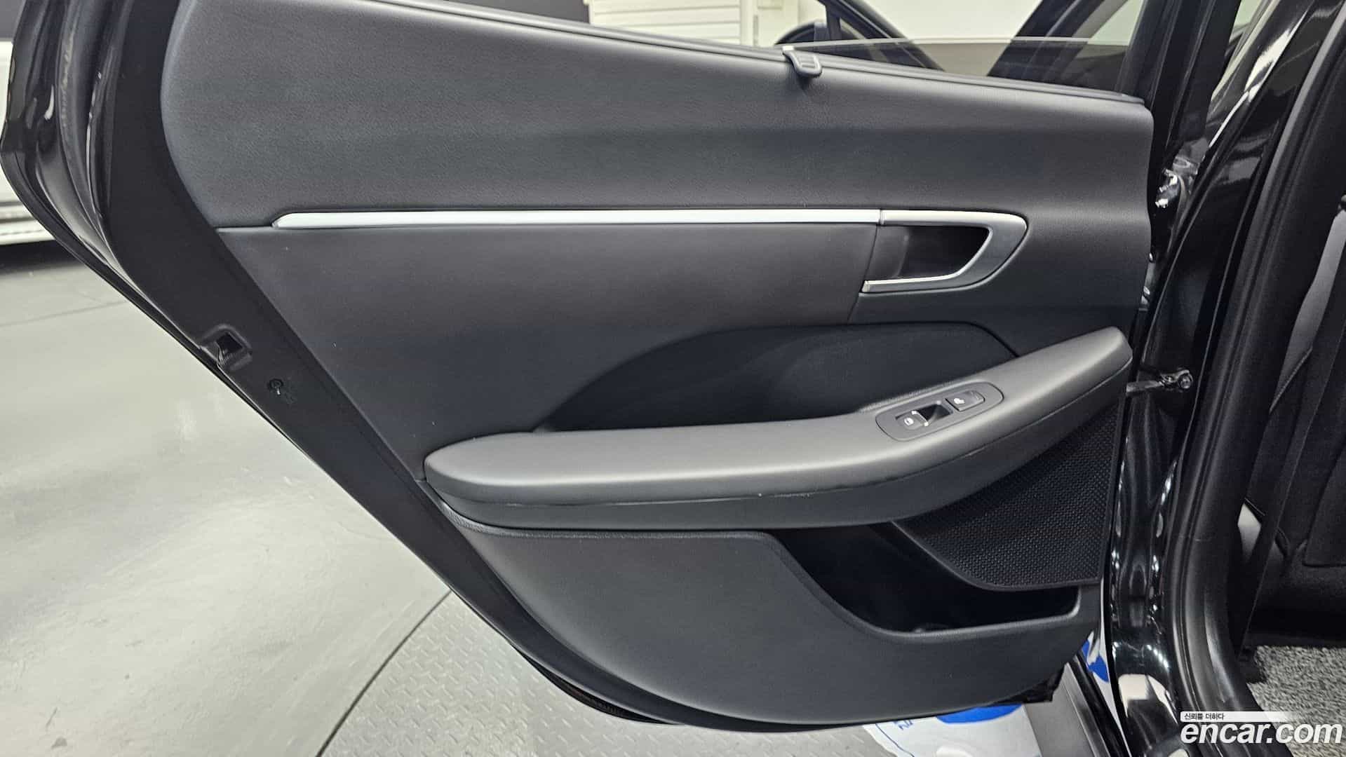 Sonata Hyundai 2019.3-INNER-035