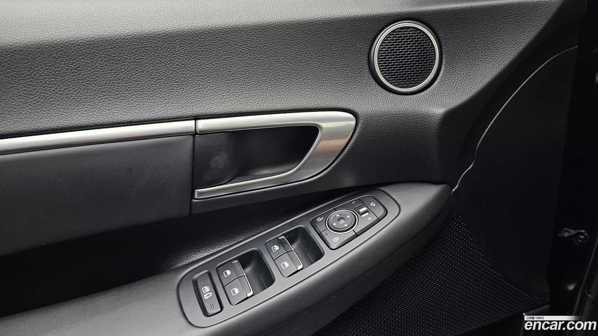 Sonata Hyundai 2019.3-OPTION-040