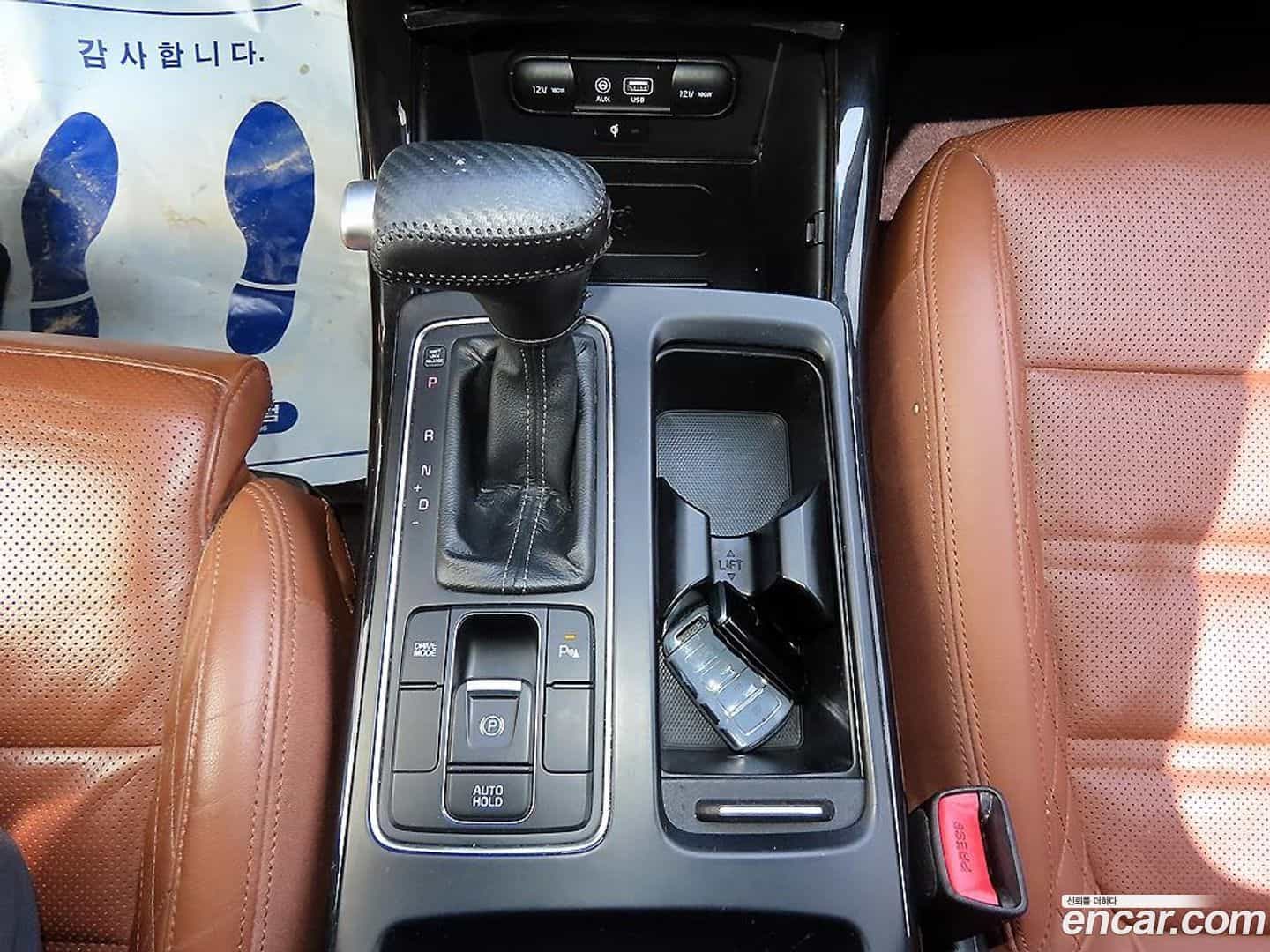 Sorento Kia 2019.3-INNER-010