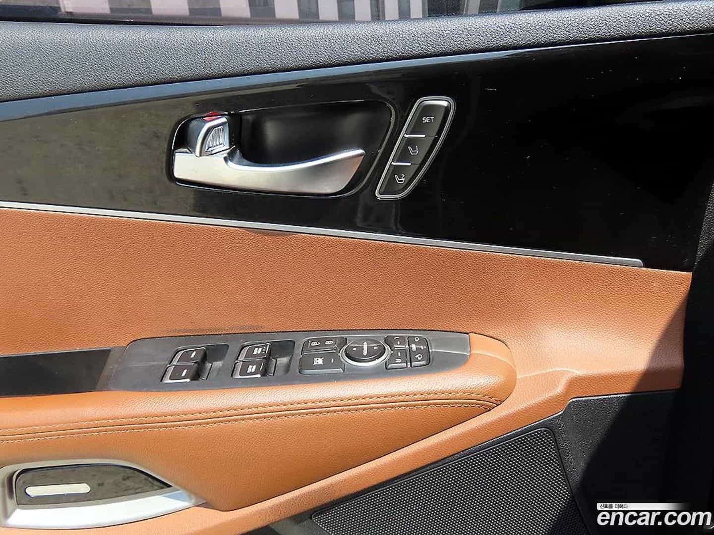 Sorento Kia 2019.3-OPTION-015
