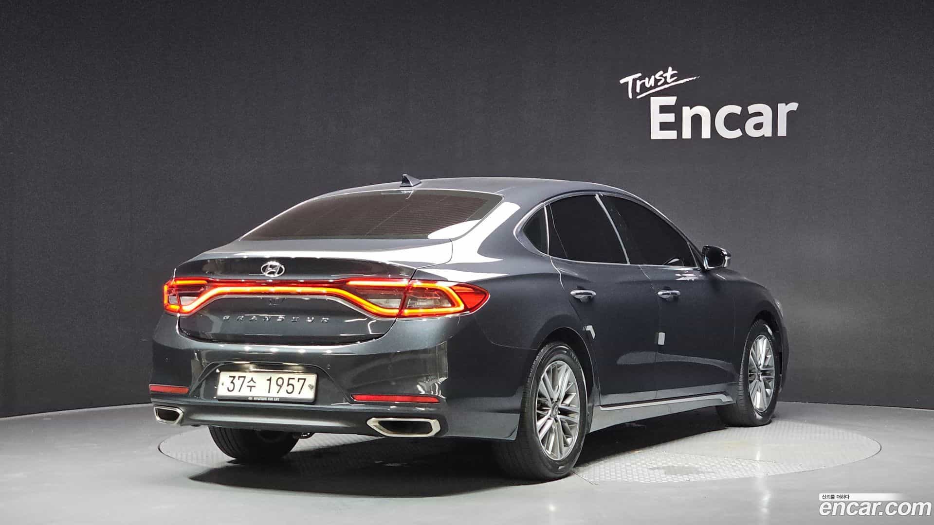 Grandeur Hyundai 2018.11-OUTER-002