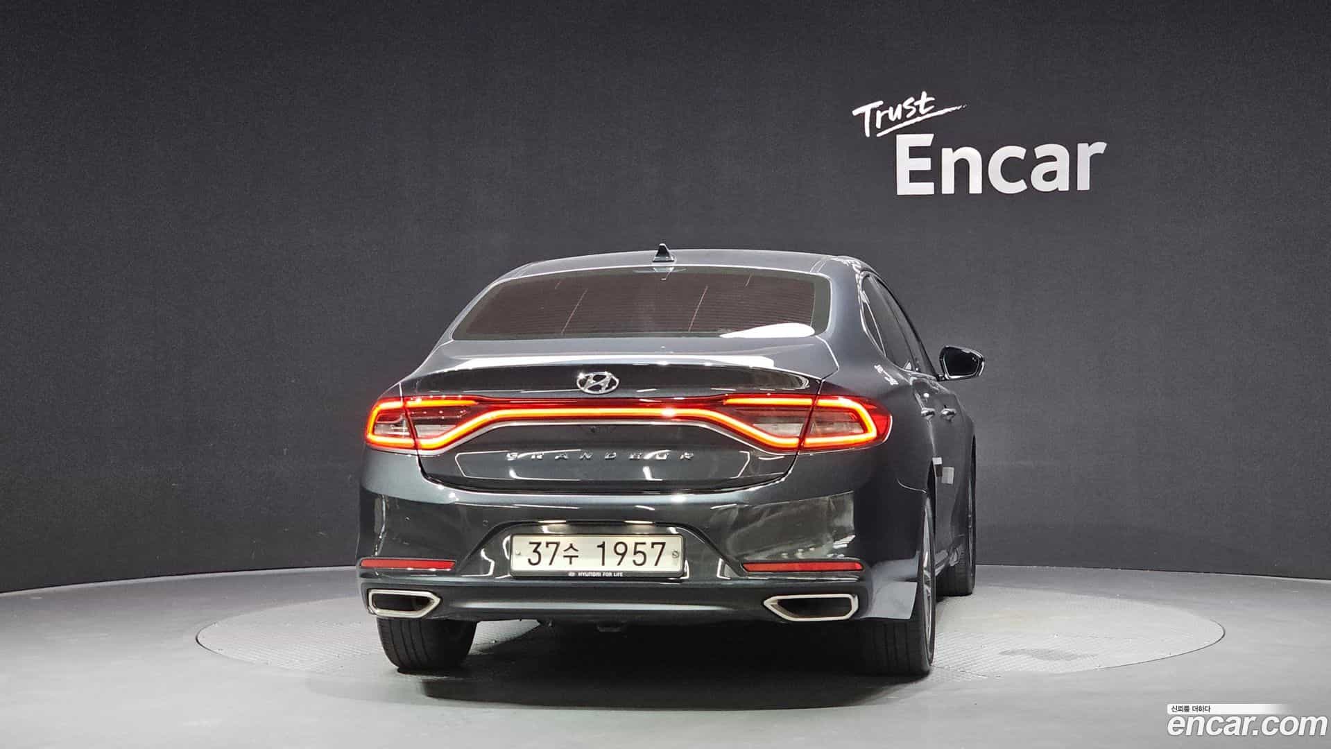 Grandeur Hyundai 2018.11-OUTER-004