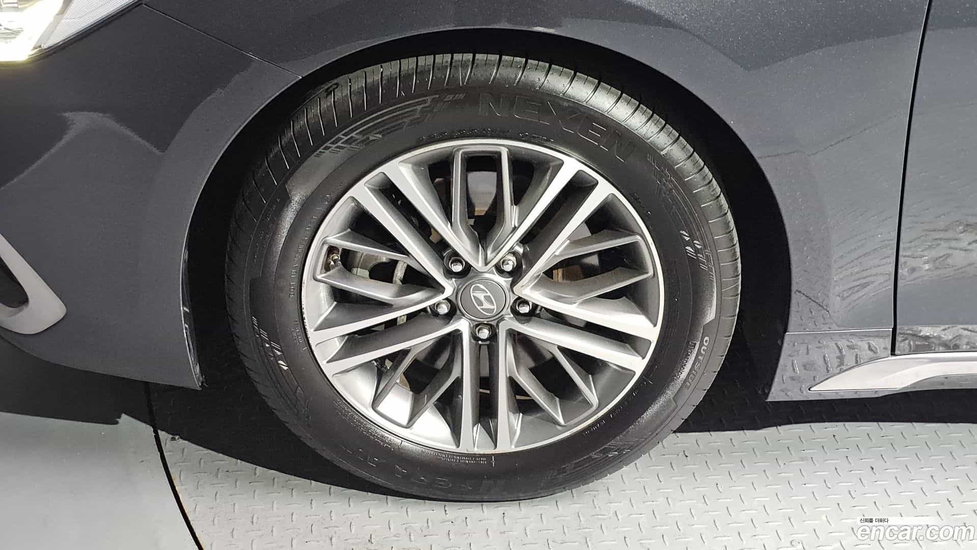 Grandeur Hyundai 2018.11-OUTER-005