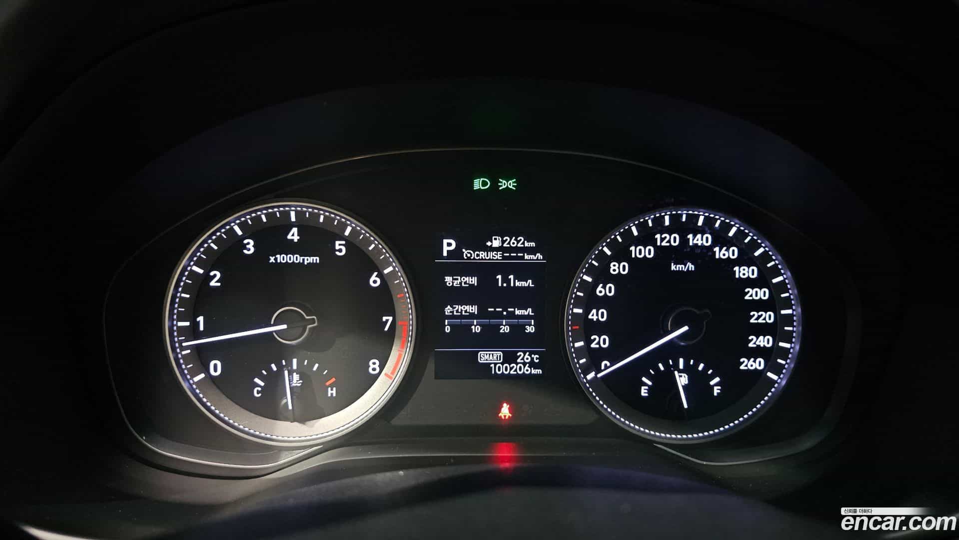 Grandeur Hyundai 2018.11-INNER-008