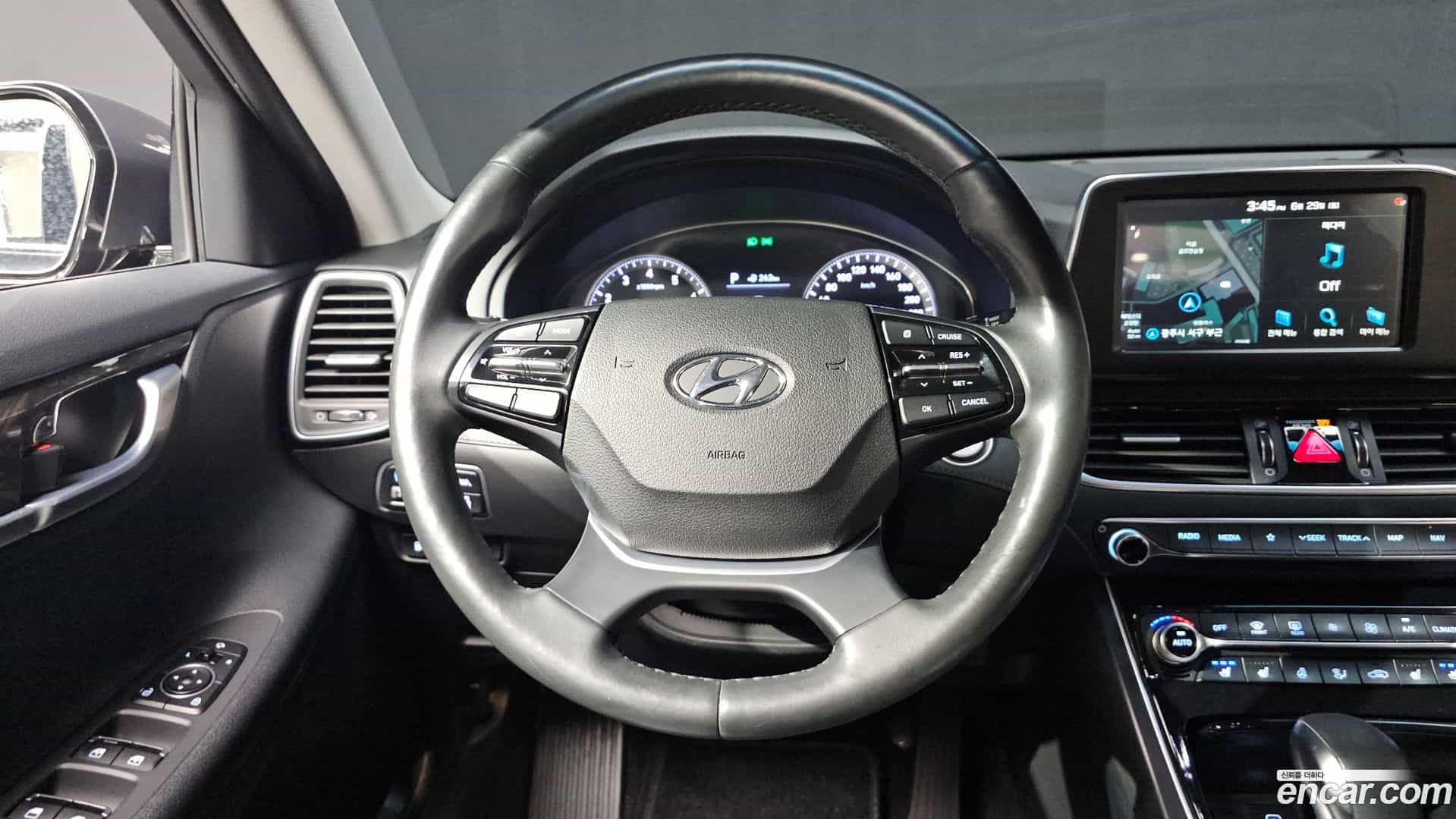 Grandeur Hyundai 2018.11-OPTION-015