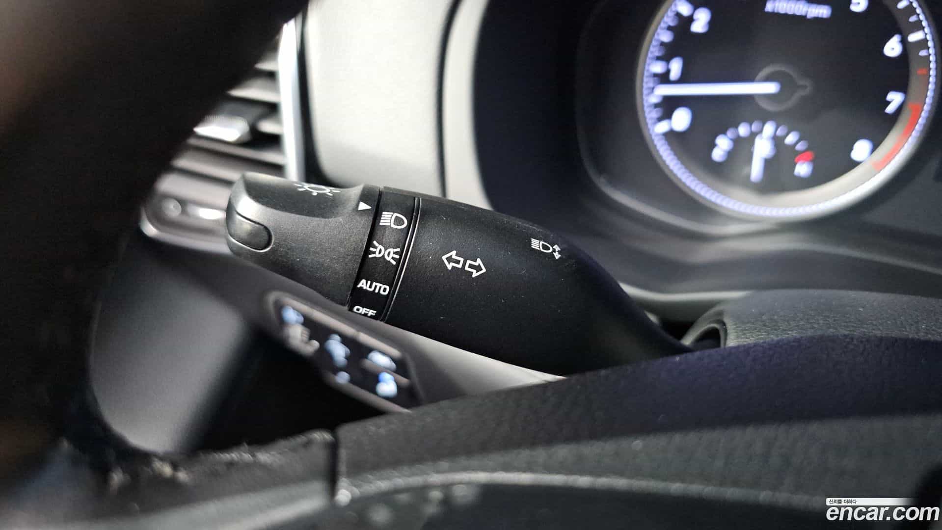 Grandeur Hyundai 2018.11-OPTION-018