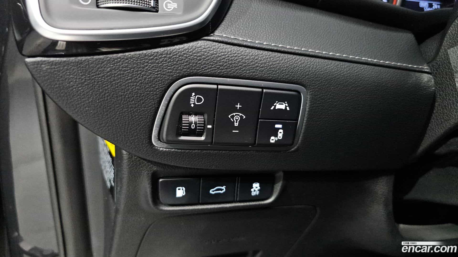 Grandeur Hyundai 2018.11-OPTION-020