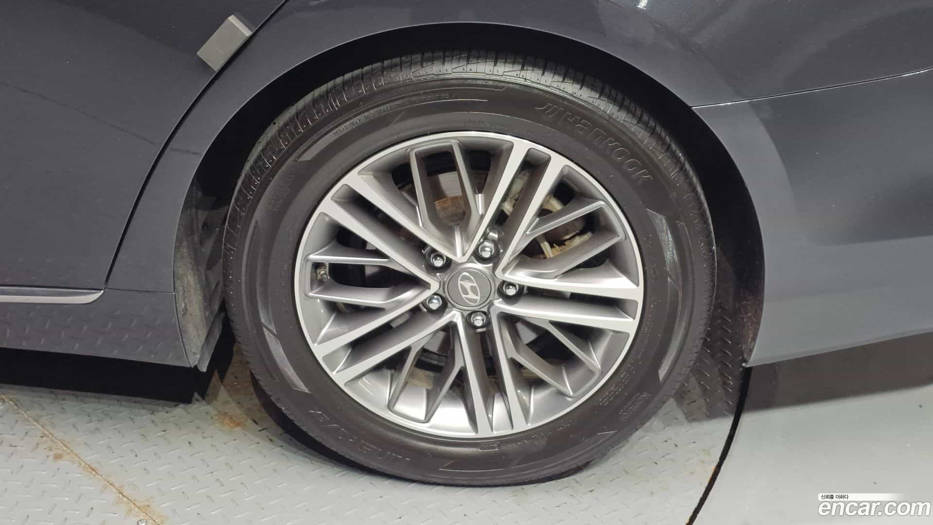 Grandeur Hyundai 2018.11-OUTER-031