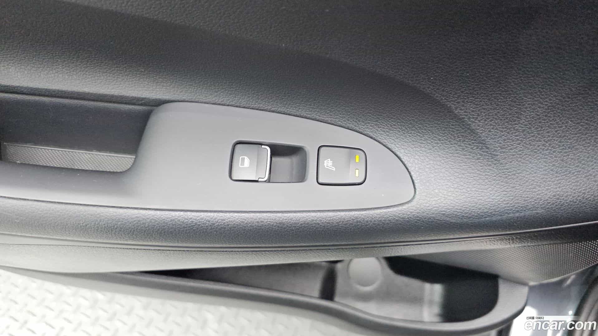 Grandeur Hyundai 2018.11-OPTION-040