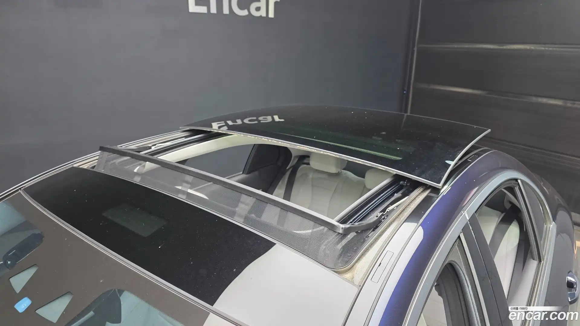 E-Class Mercedes-Benz 2022.4-OPTION-023