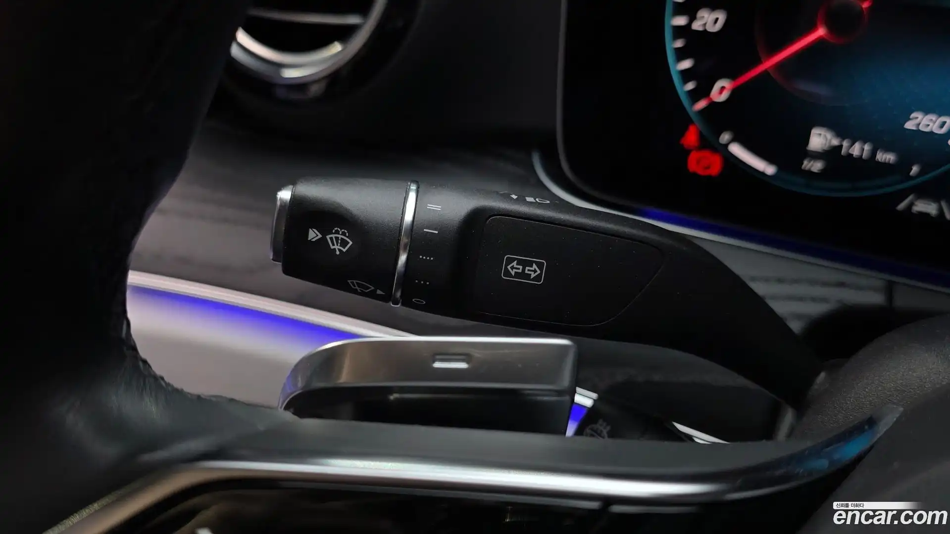 E-Class Mercedes-Benz 2022.4-OPTION-043