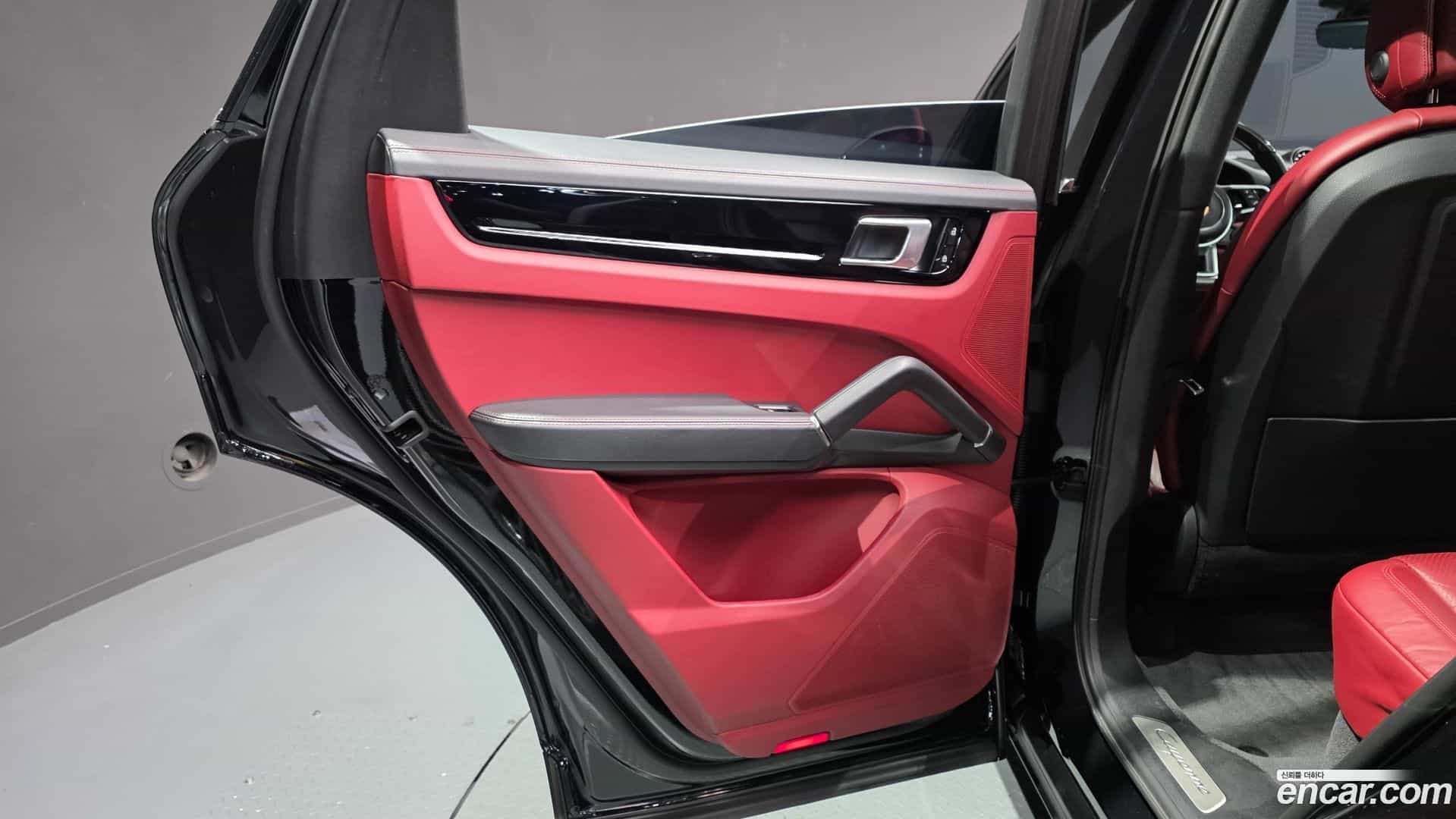Cayenne Porsche 2020.5-INNER-035