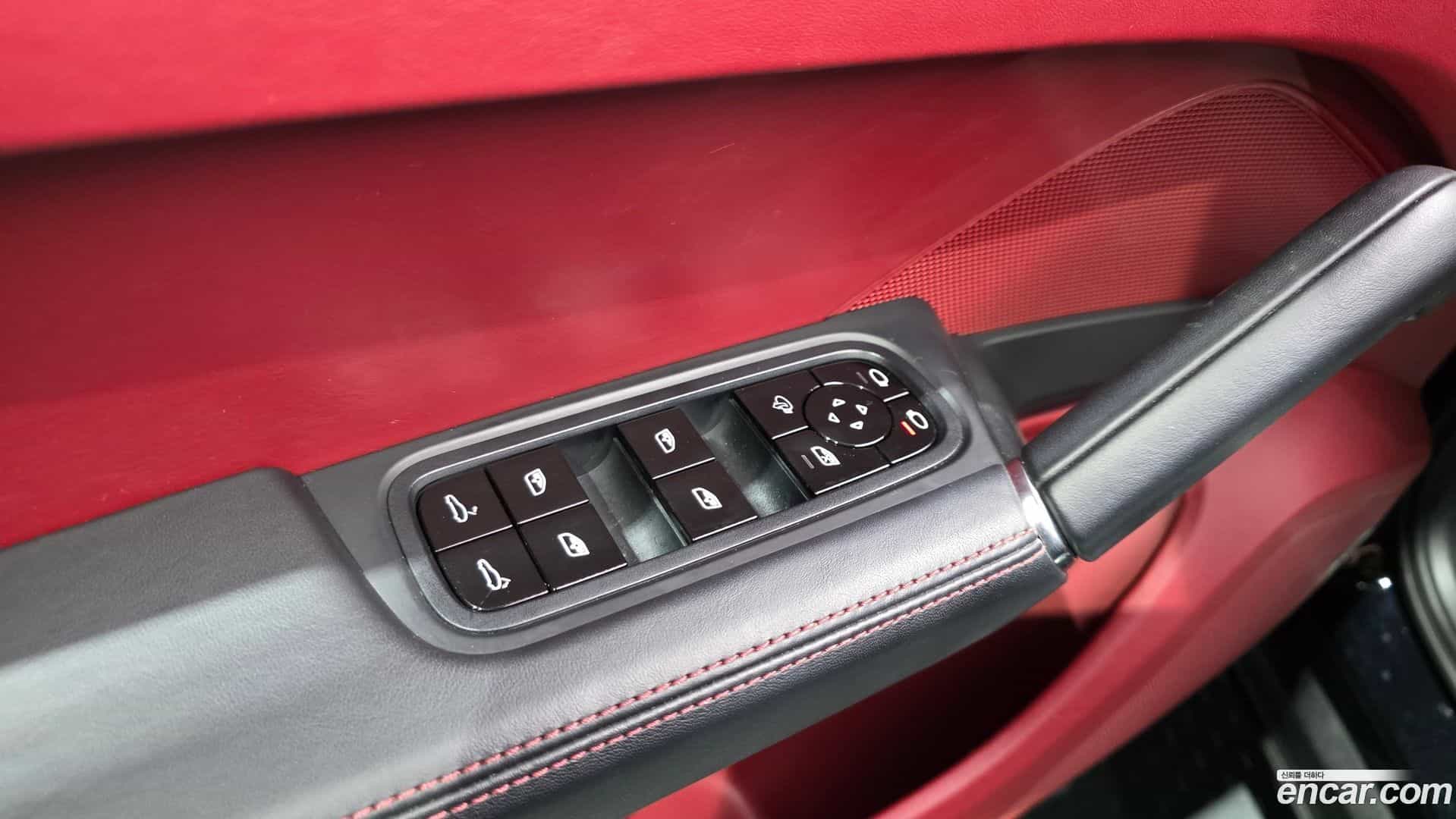 Cayenne Porsche 2020.5-OPTION-047