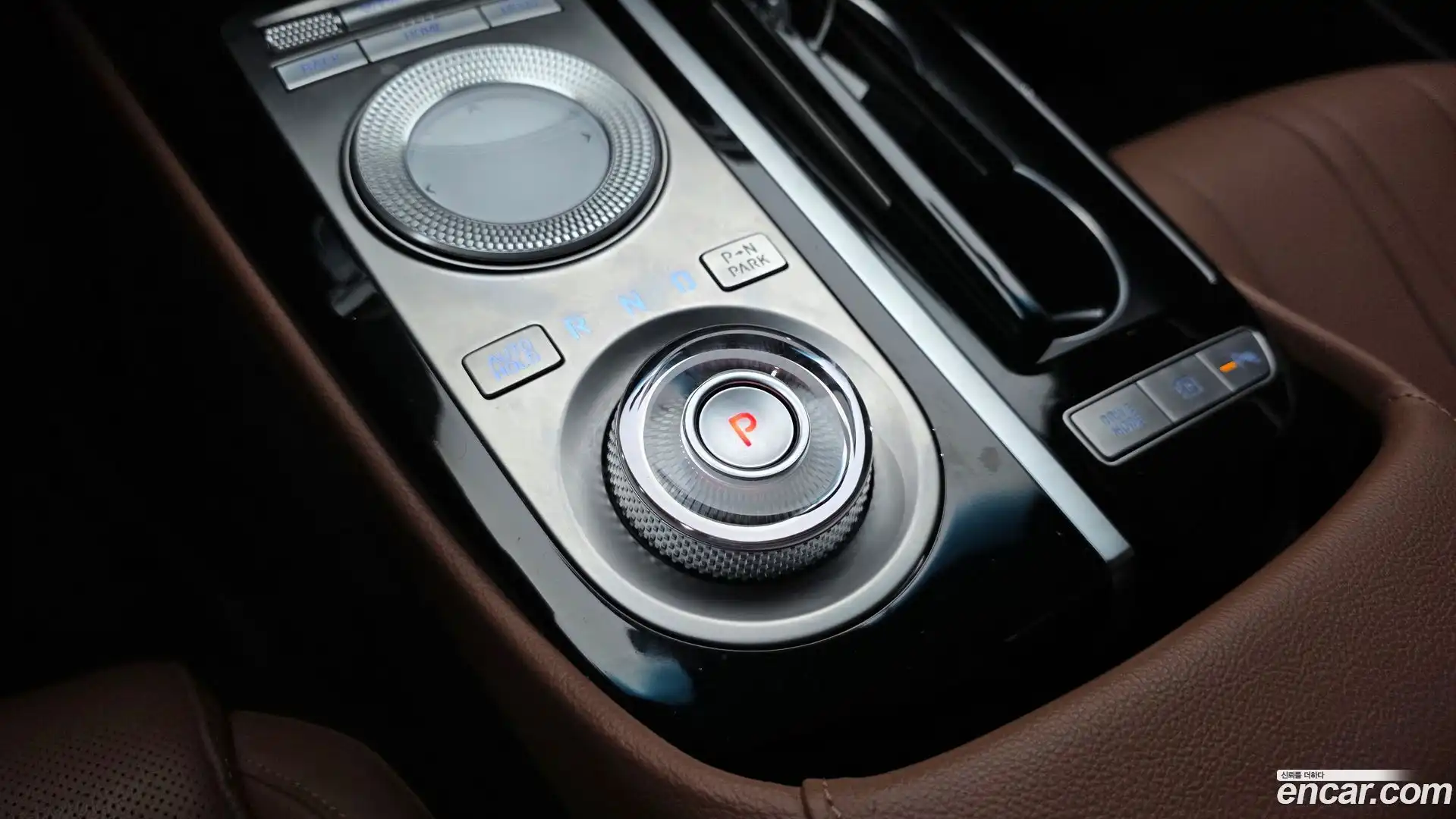 G80 Genesis 2021.10-INNER-009