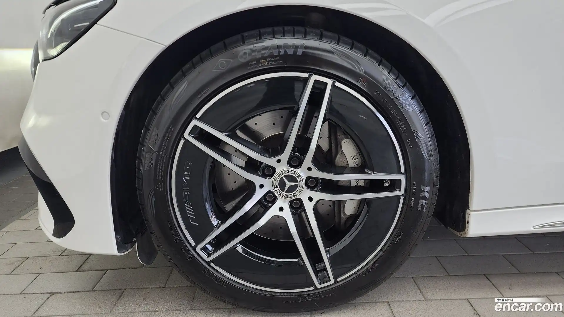 E-Class Mercedes-Benz 2024.5-OUTER-005