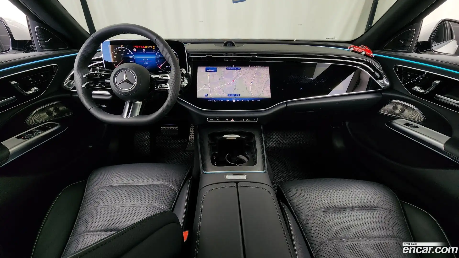 E-Class Mercedes-Benz 2024.5-INNER-007