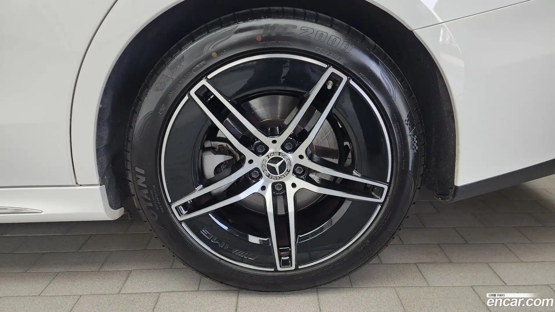 E-Class Mercedes-Benz 2024.5-OUTER-031