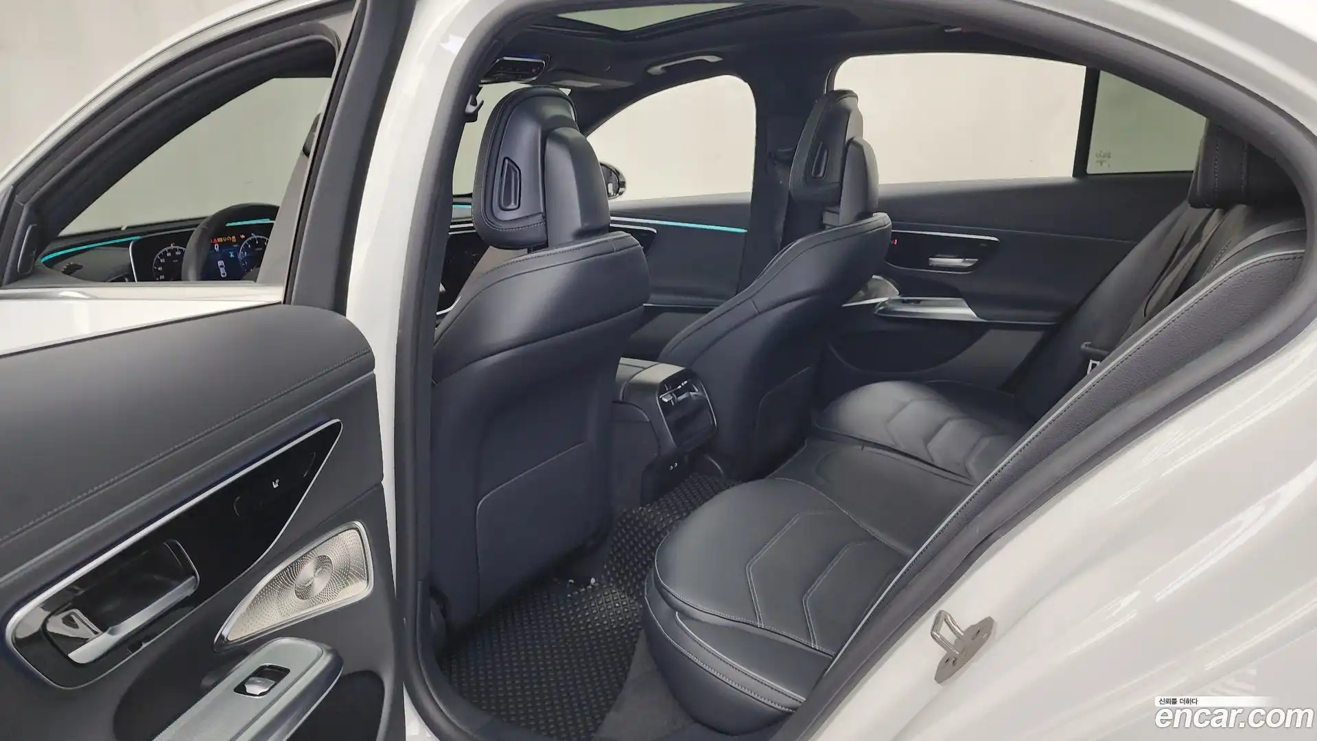E-Class Mercedes-Benz 2024.5-INNER-036