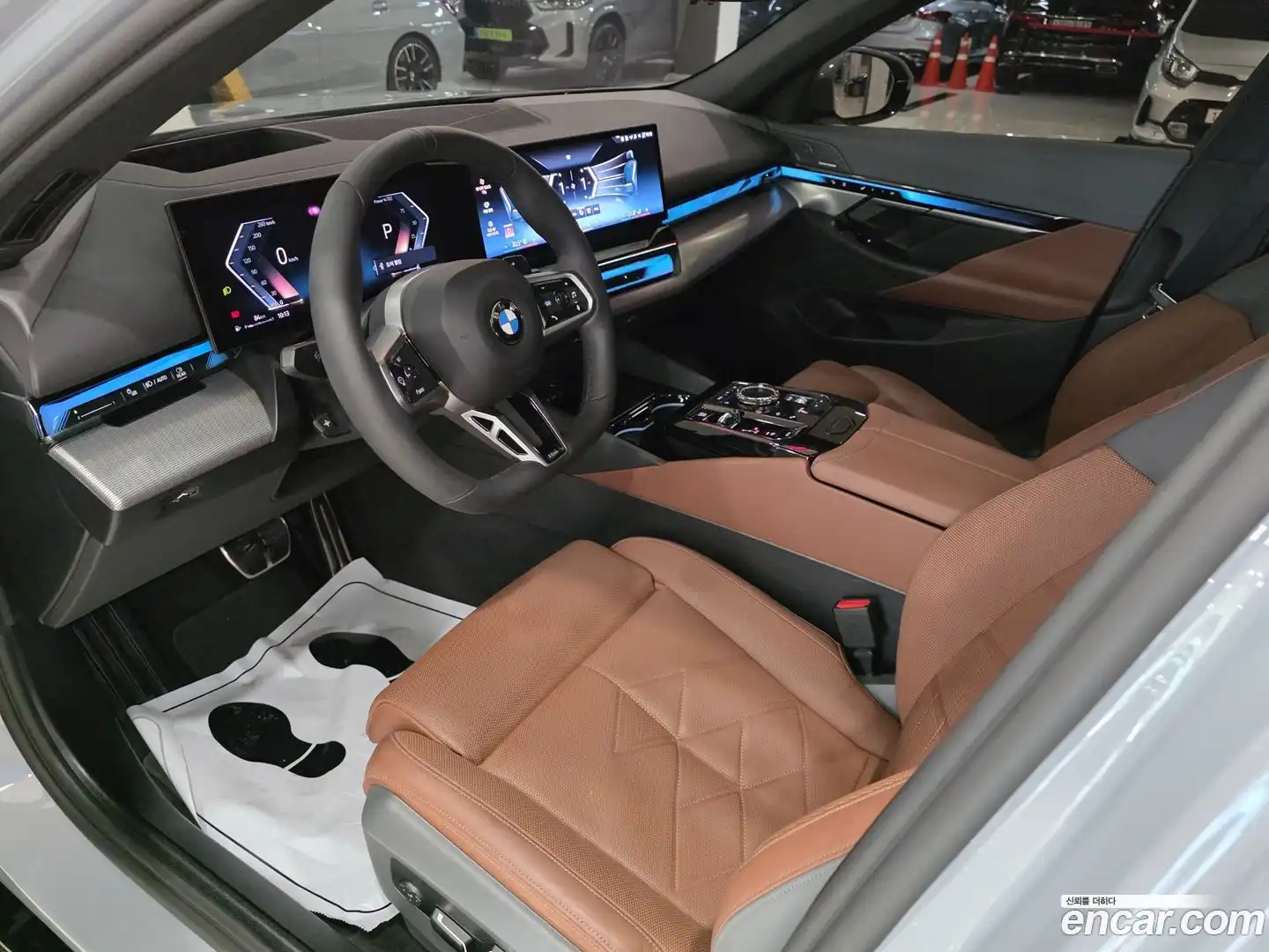 5-Series BMW 2025.10-INNER-010