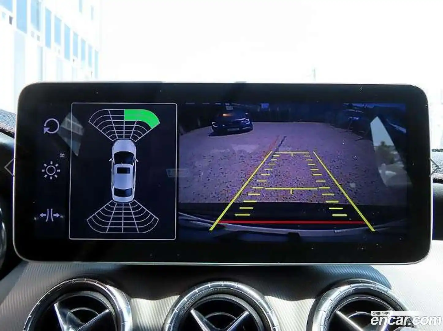 CLA-Class Mercedes-Benz 2015.11-OPTION-018