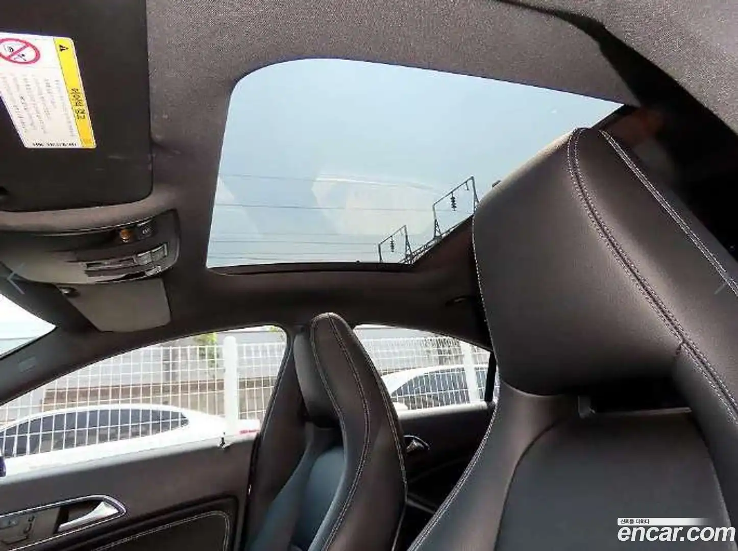 CLA-Class Mercedes-Benz 2015.11-OPTION-021