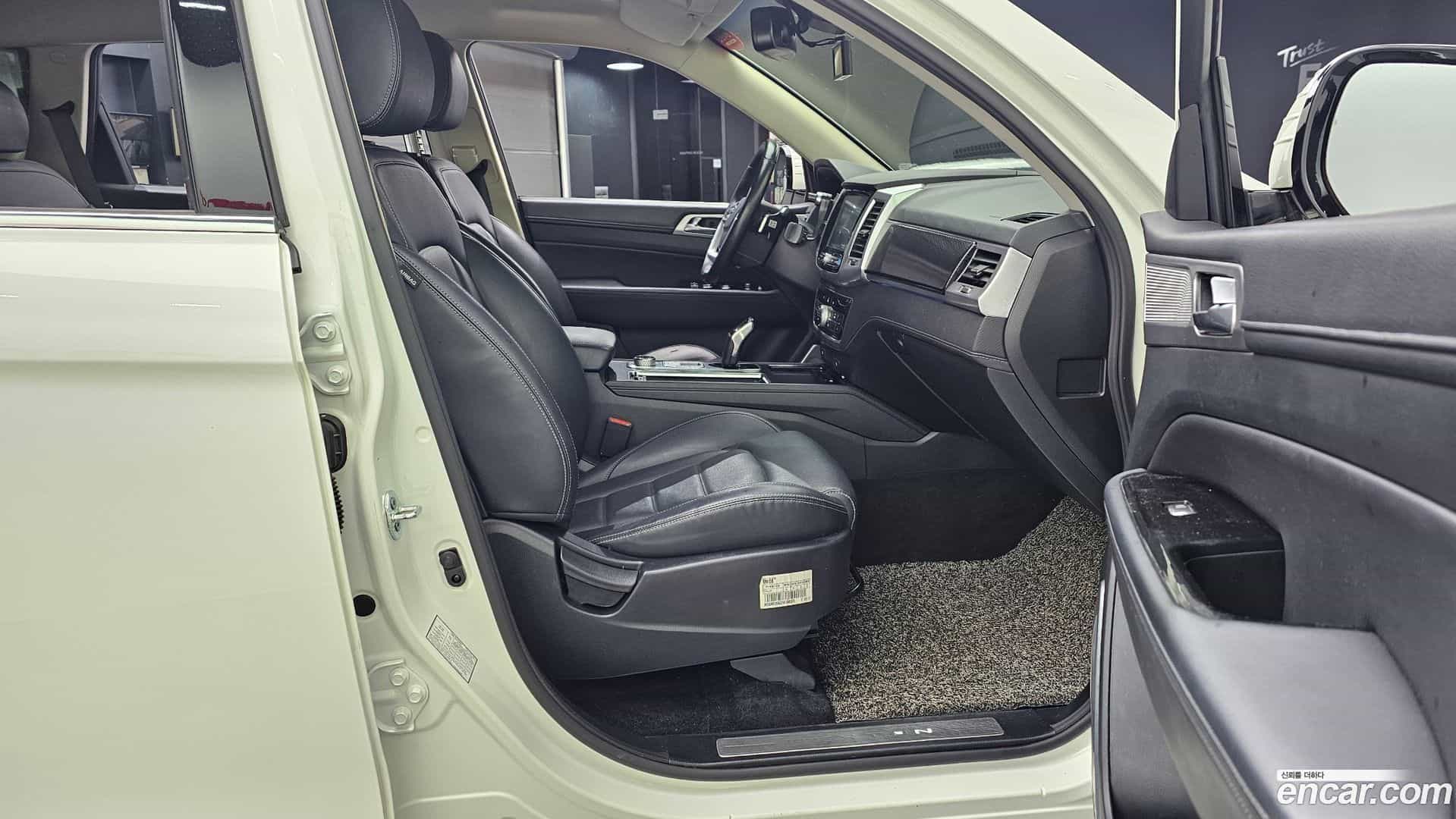 Rexton KG Mobility 2021.5-OPTION-015