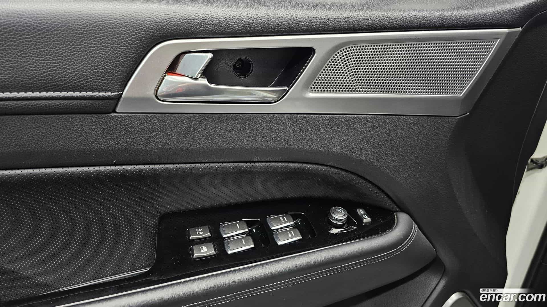Rexton KG Mobility 2021.5-OPTION-020