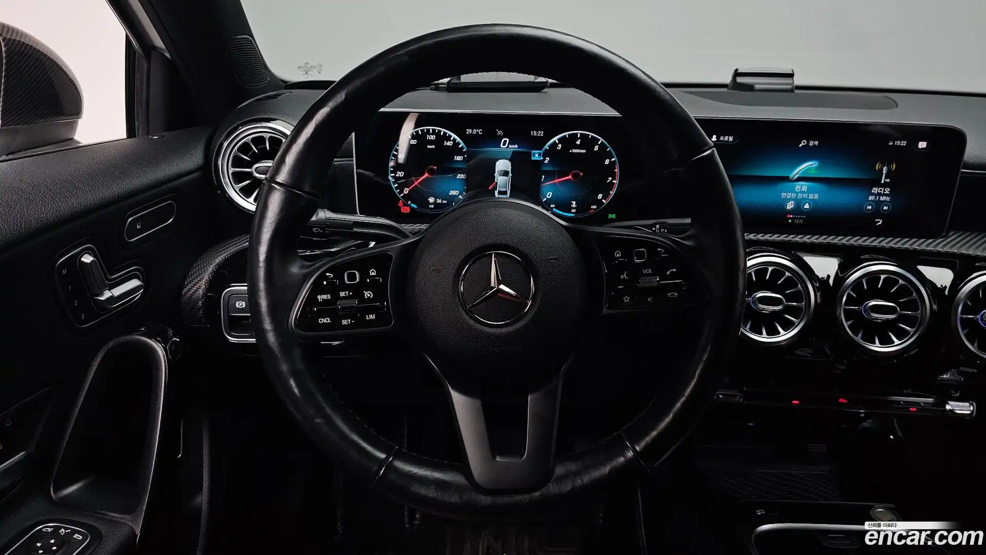 A-Class Mercedes-Benz 2020.7-OPTION-016