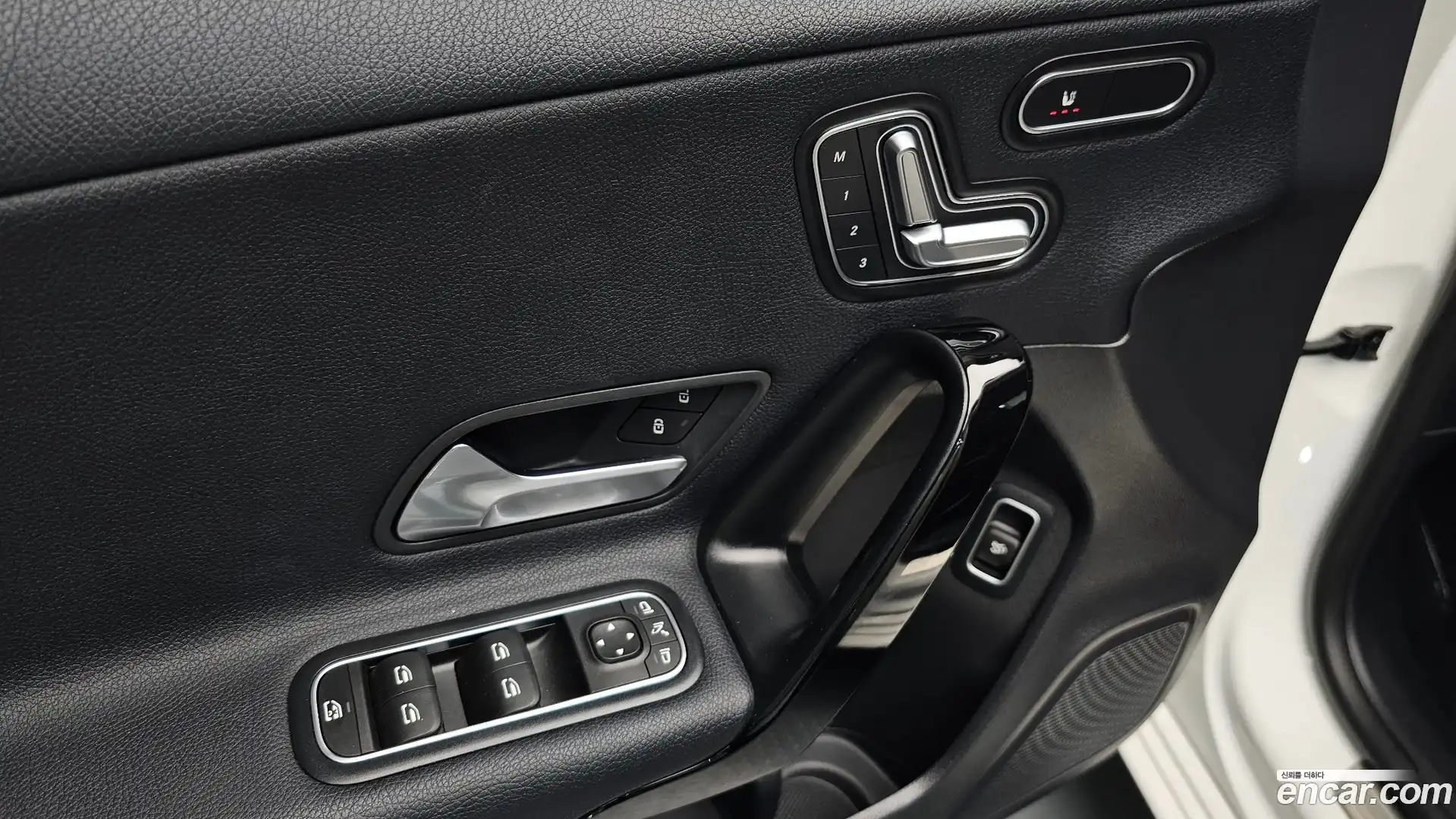 A-Class Mercedes-Benz 2020.7-OPTION-020