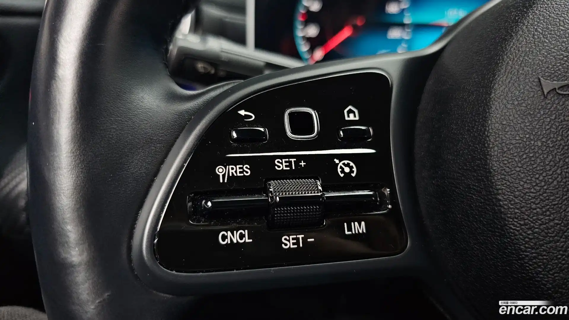 A-Class Mercedes-Benz 2020.7-OPTION-041