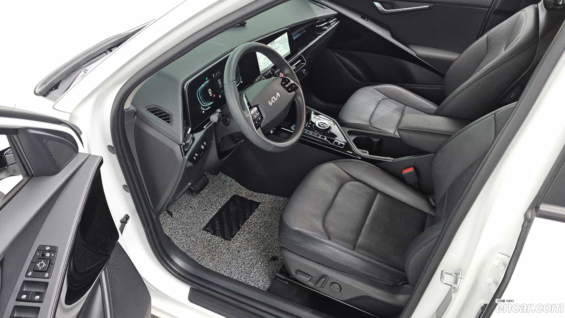 Niro Kia 2023.4-INNER-010