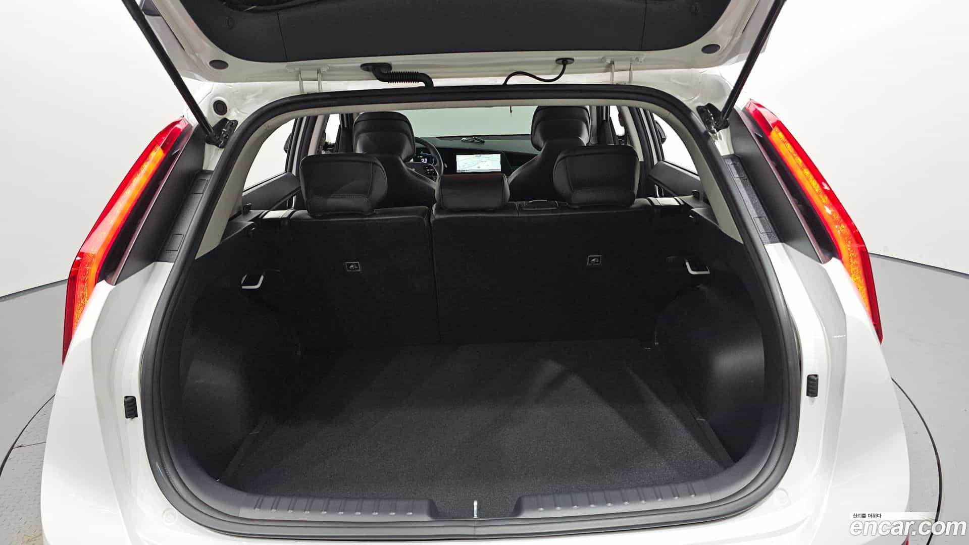 Niro Kia 2023.4-OPTION-024