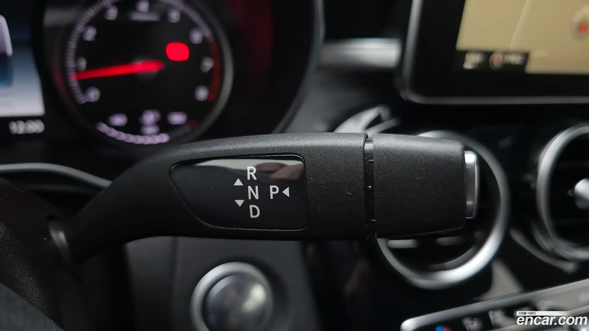 C-Class Mercedes-Benz 2015.3-INNER-009