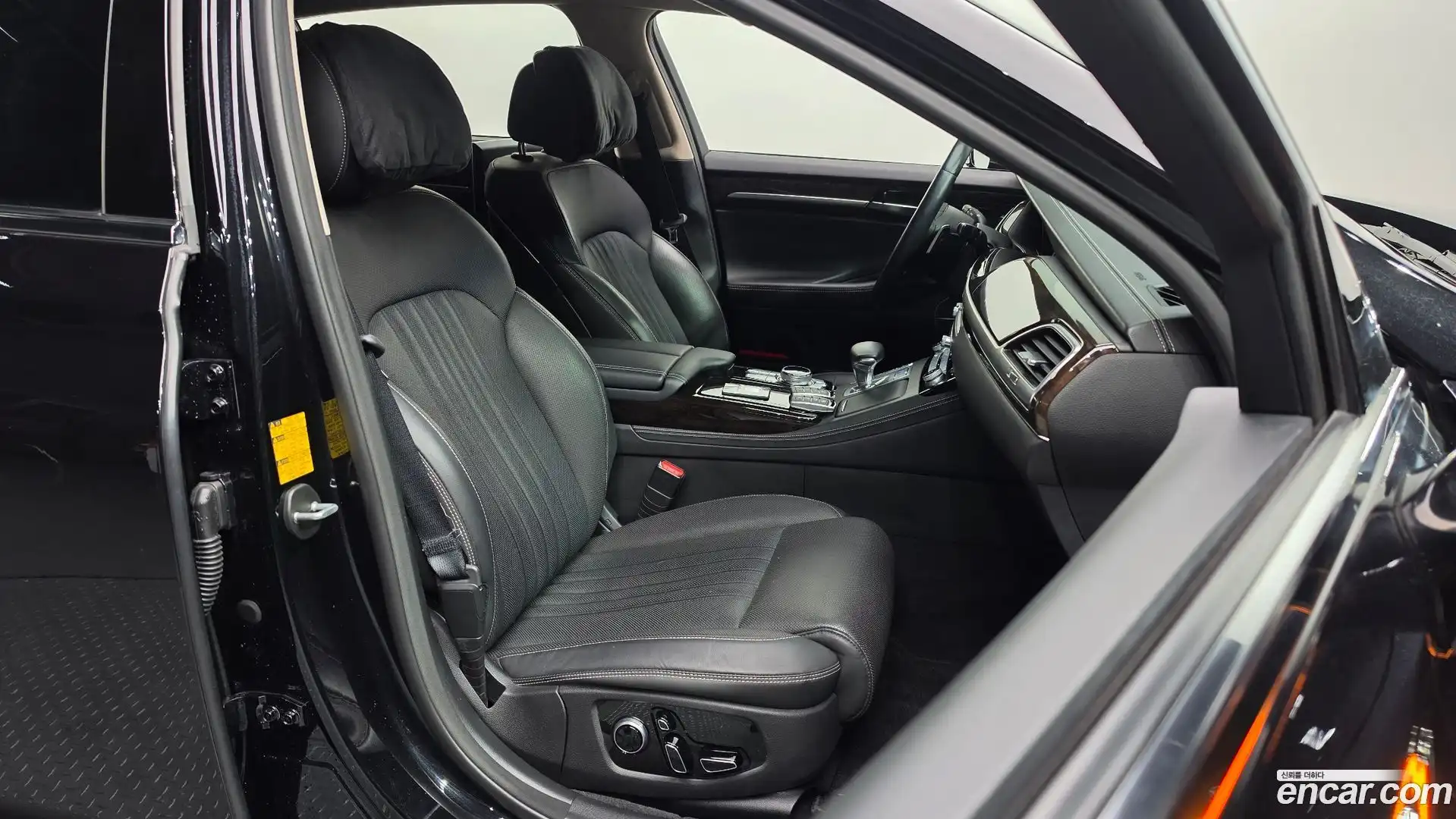 G90 Genesis 2020.0-INNER-036