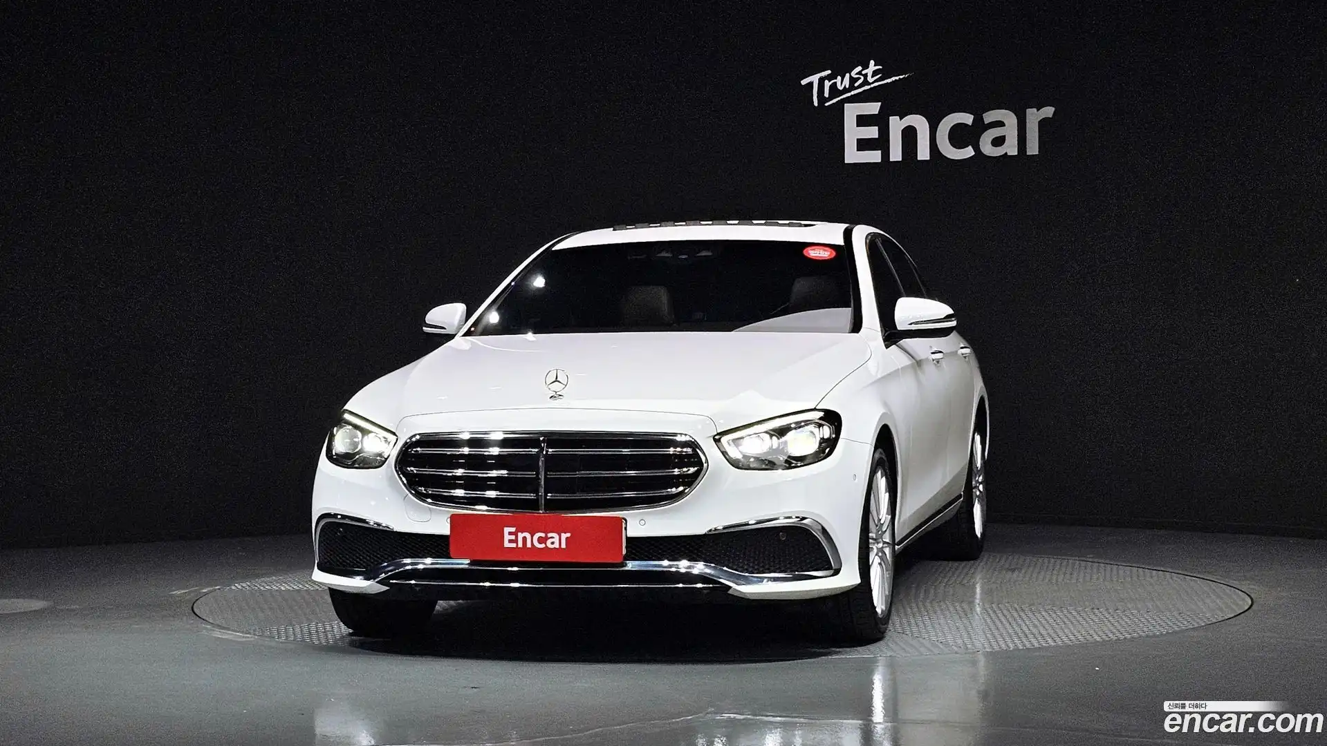 E-Class Mercedes-Benz 2020.11-OUTER-003
