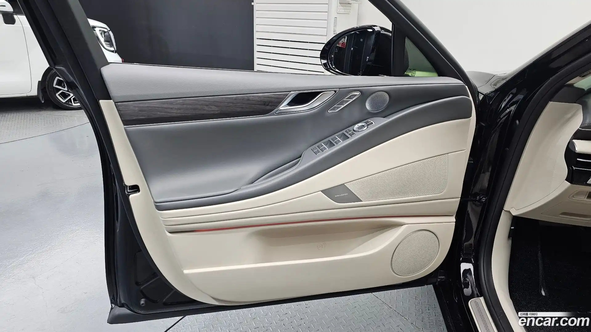 G80 Genesis 2024.3-INNER-034