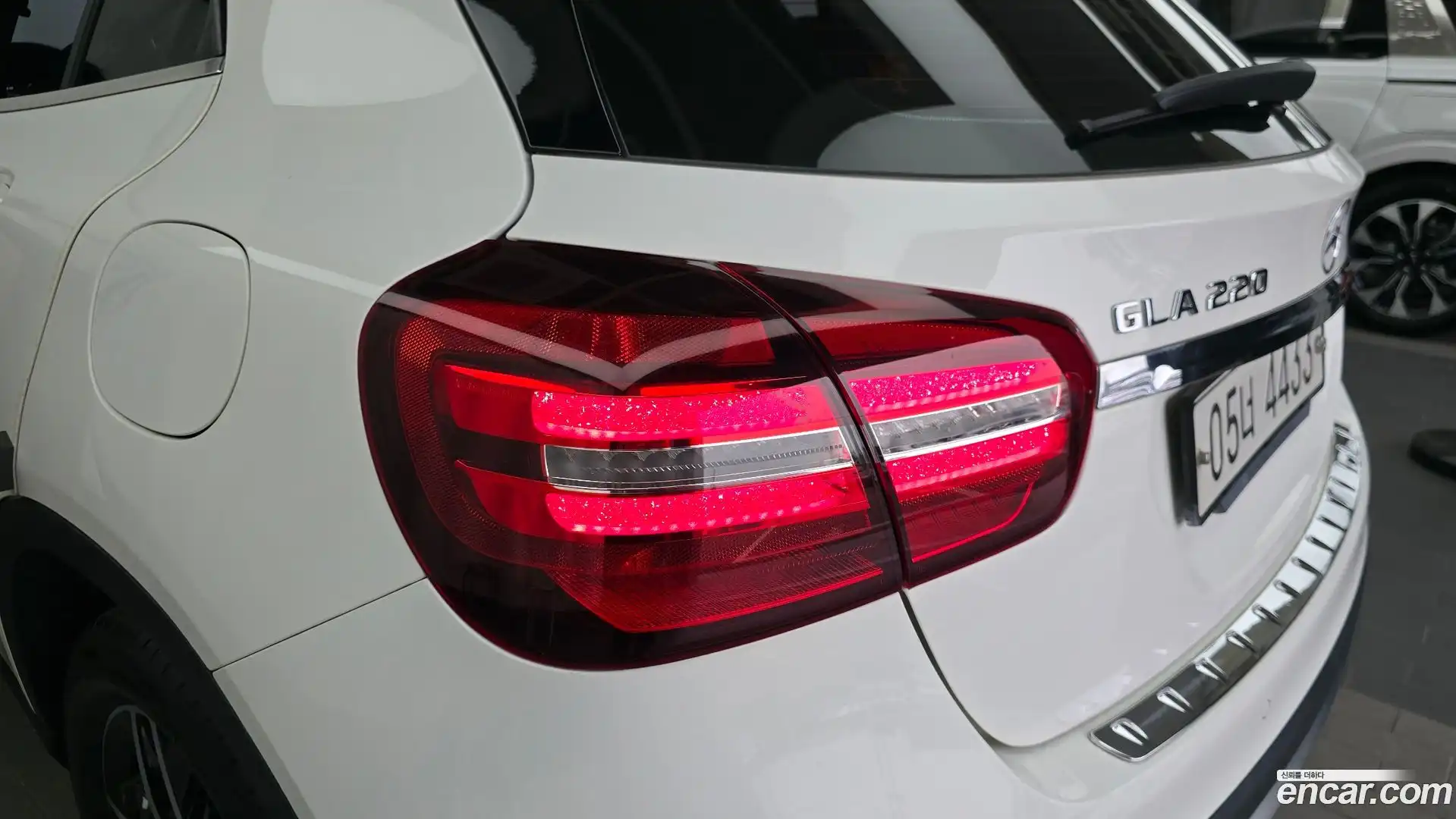 GLA-Class Mercedes-Benz 2019.5-OUTER-033