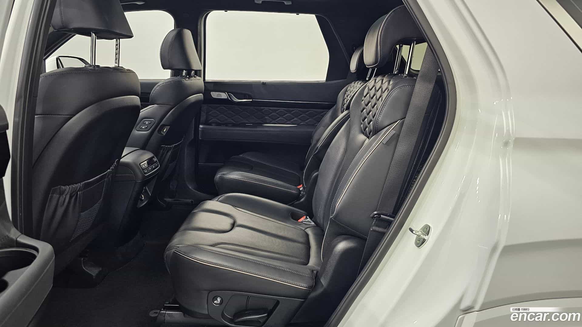 Palisade Hyundai 2022.4-INNER-036