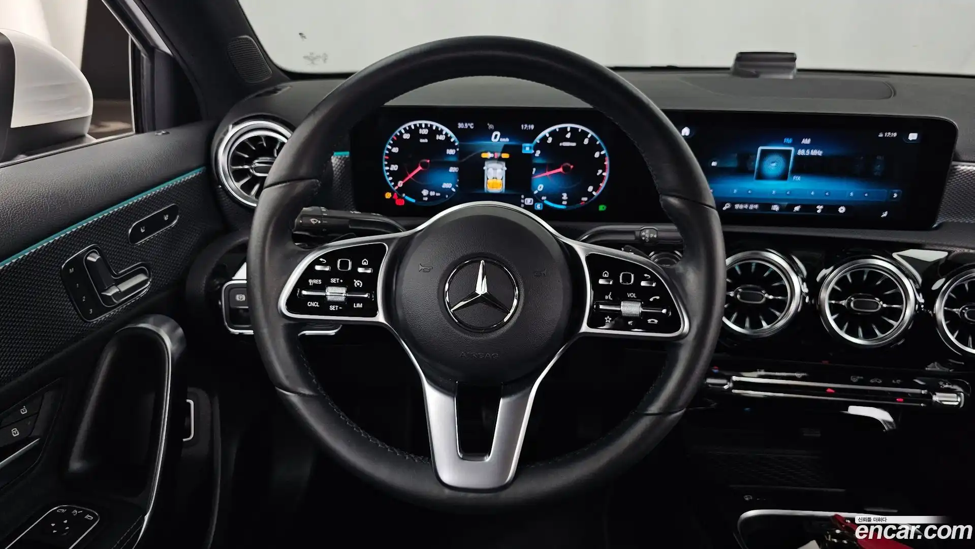 A-Class Mercedes-Benz 2021.8-OPTION-017