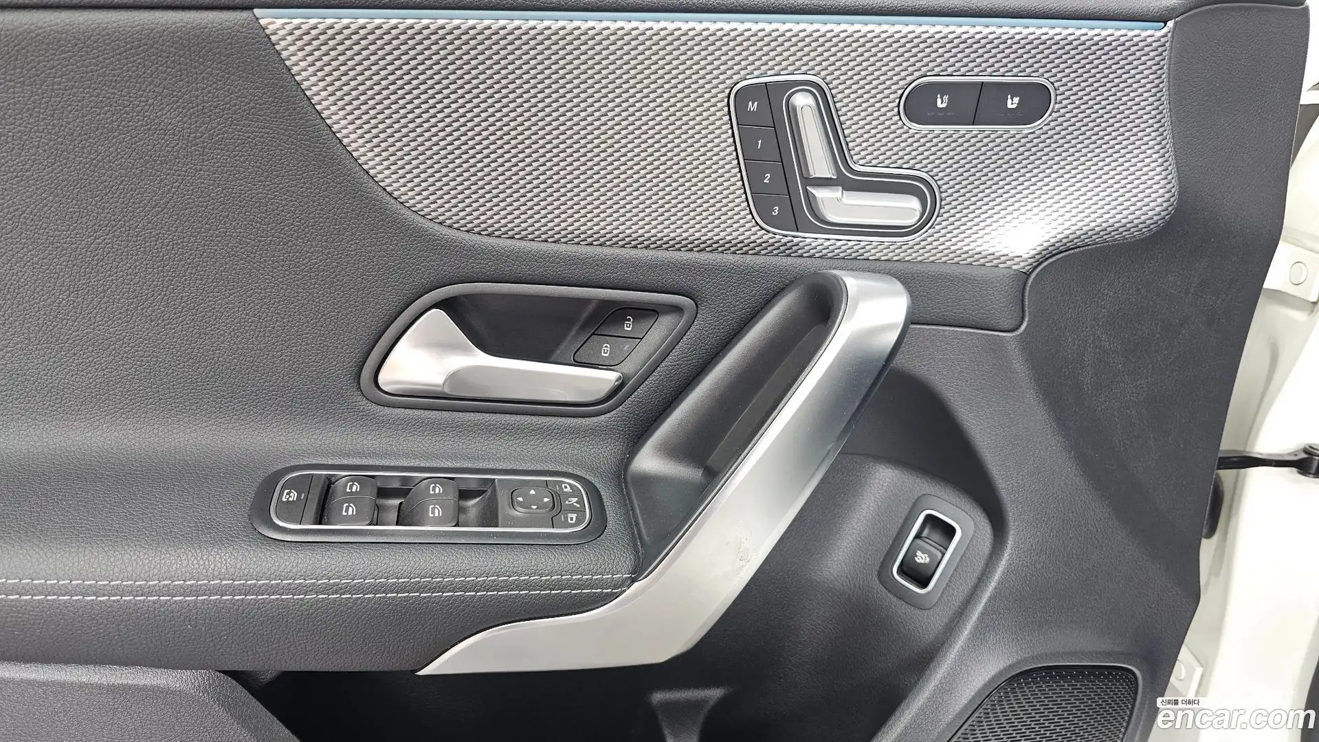 A-Class Mercedes-Benz 2021.8-OPTION-043