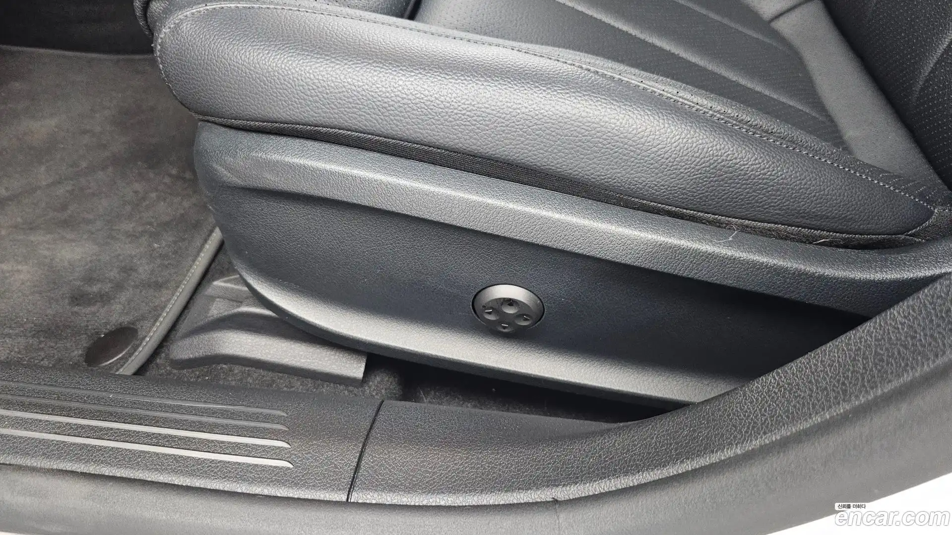 A-Class Mercedes-Benz 2021.8-OPTION-045
