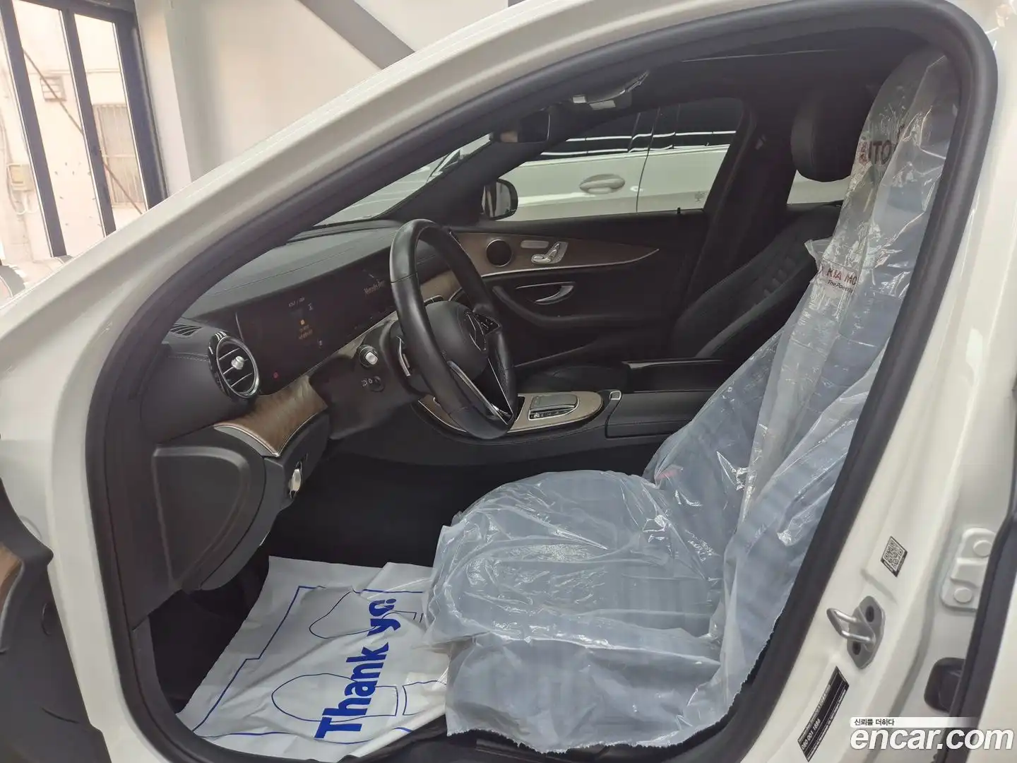 E-Class Mercedes-Benz 2021.3-OPTION-021