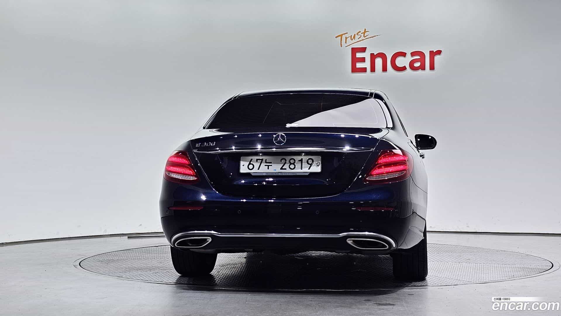 E-Class Mercedes-Benz 2019.0-OUTER-004