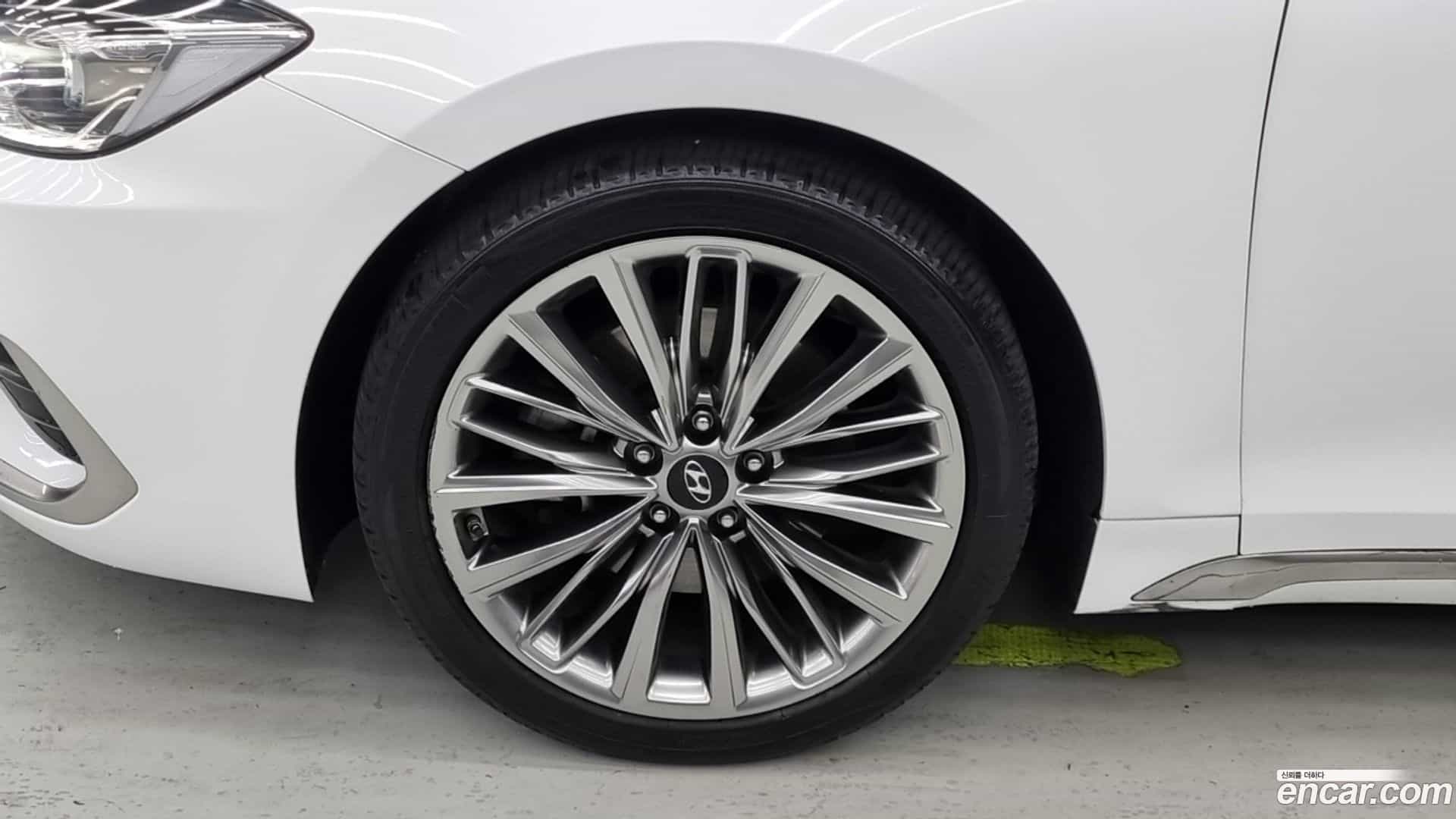 Grandeur Hyundai 2019.3-OPTION-022