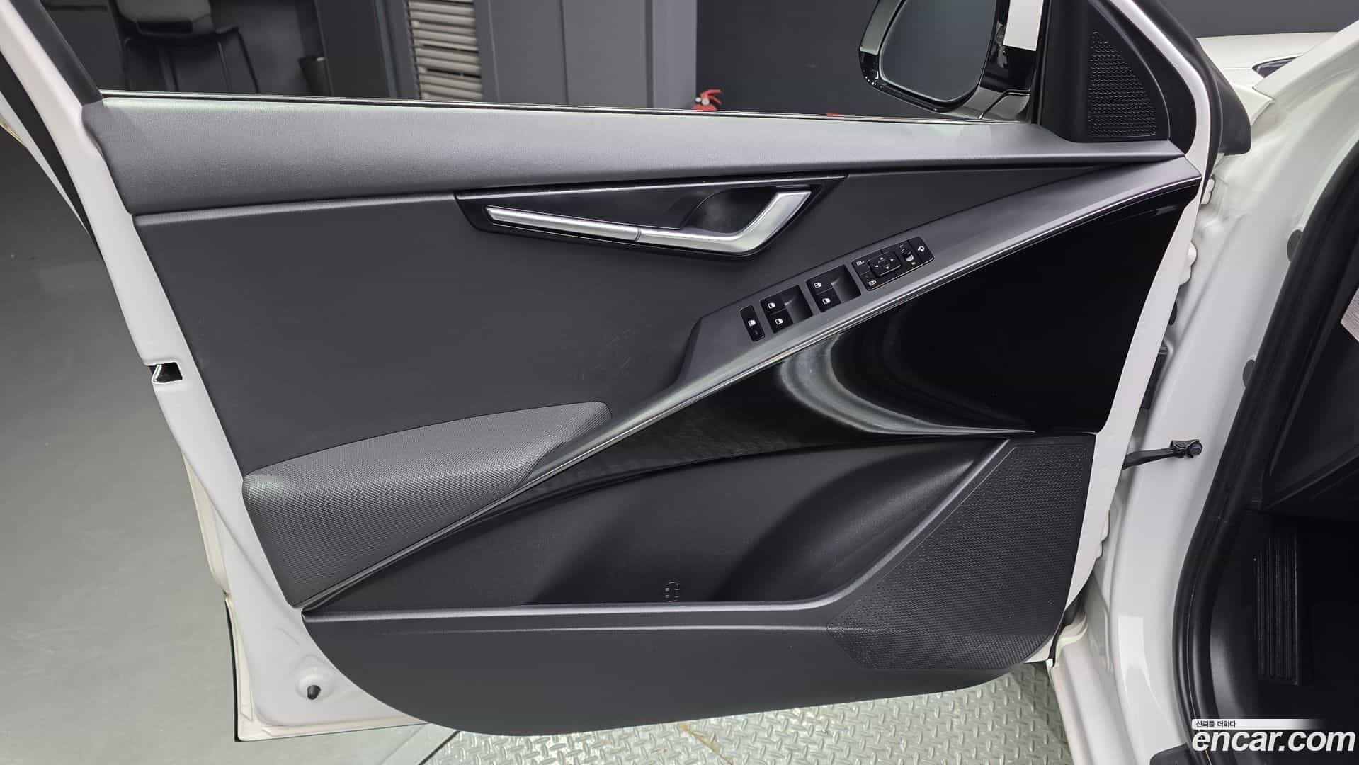 Niro Kia 2022.0-INNER-034