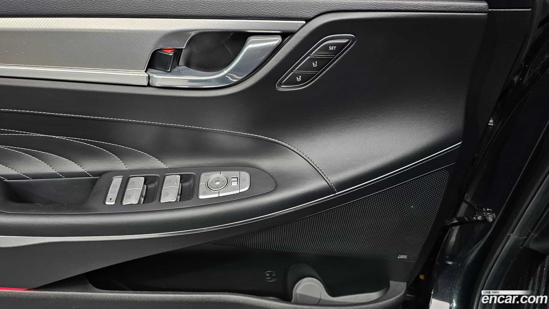 Grandeur Hyundai 2020.1-OPTION-022