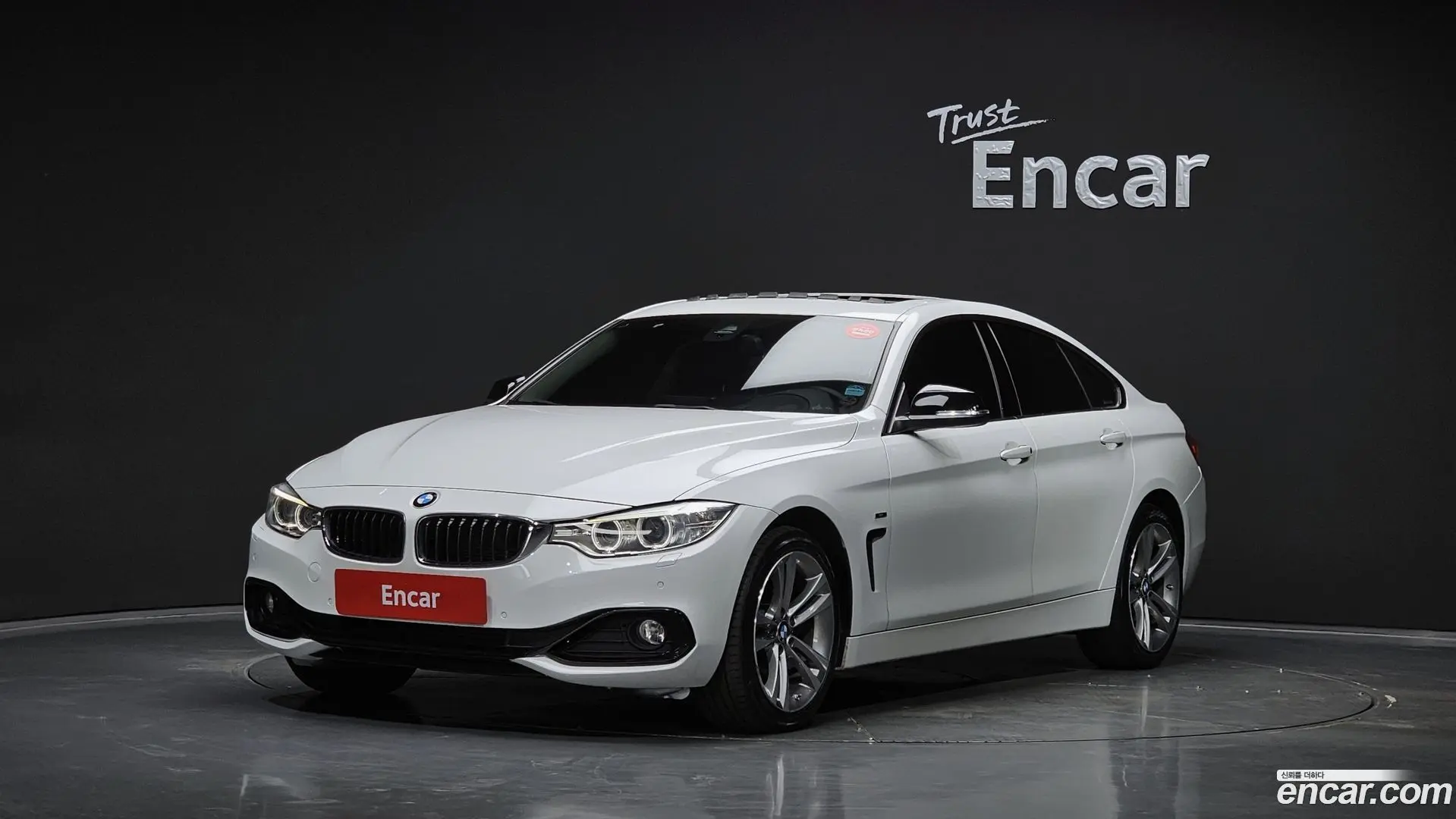 Main__Slider__Photo:4-Series BMW 2014.8-0